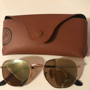 gold/brown tint raybans